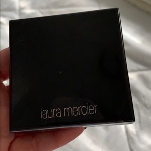 Laura Mercier candle glow sheer perfecting powder